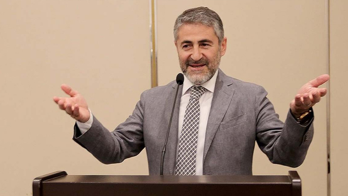 Turgay Güler, "Haluk Levent'e 1 milyar lira teslim edemezsin, yönetemez" demiş. Düşünceniz ne?