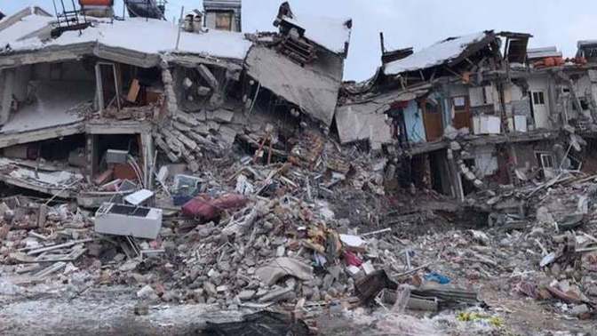 Cumhurbaşkanı, ''Üniversitelerimizi yaz aylarına kadar tatil ediyoruz, uzaktan eğitime geçiyoruz.'' dedi, faydalı olur mu?