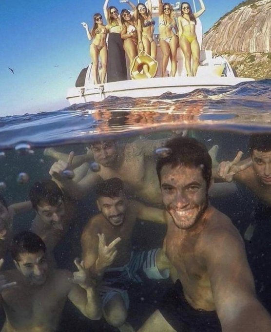 Erkekler önüne gelen her kıza neden yazıyor?