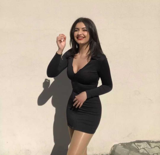 Çekici, seksi kızlar mı yoksa sevimli, samimi kızlar mı?