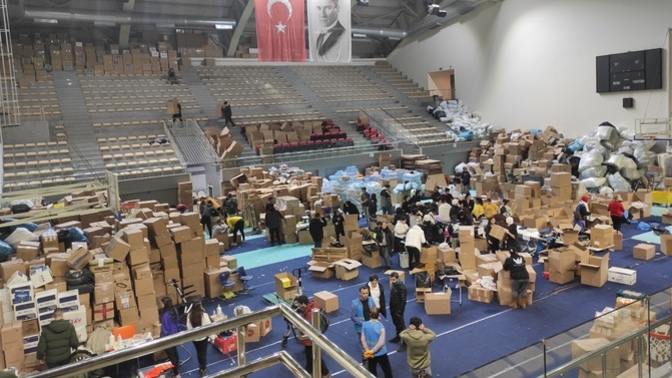 KScanlar yarın buluşalım! Deprem yardımı toplama alanlarında bulunmak ister misiniz?