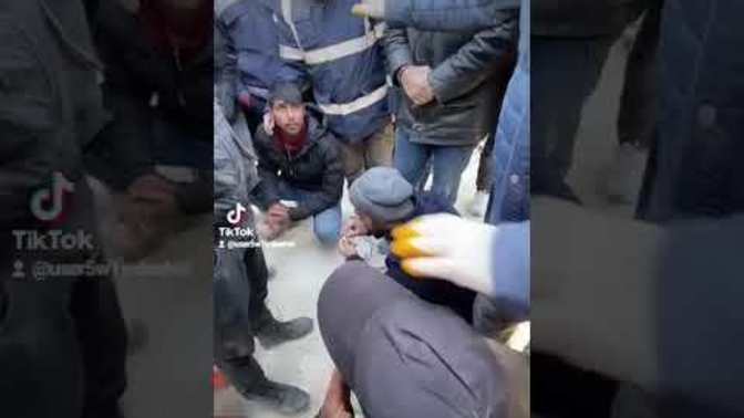 Depremdeki yağmacılar ve suriyelilere bakışınız nedir?