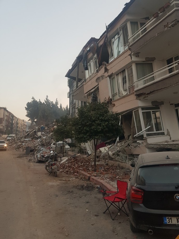 Deprem nedeniyle can kaybımız 31.643e yükselmiş, bu kadar canın hesabını kim verecek?