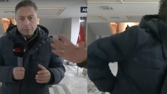Depremzede derdini anlatırken muhabir mikrofonu sakladı! Bu nasıl bir habercilik?