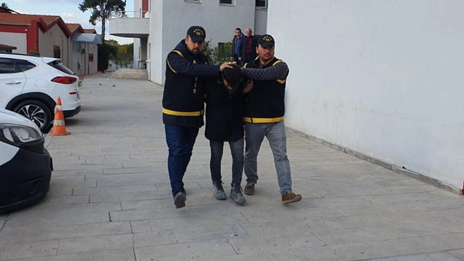 Deprem bölgelerinde hırsızlık, yağma ve dolandırıcılık olaylarından 97 şüpheli tutuklanmış. Kaç yıl ceza almalılar?