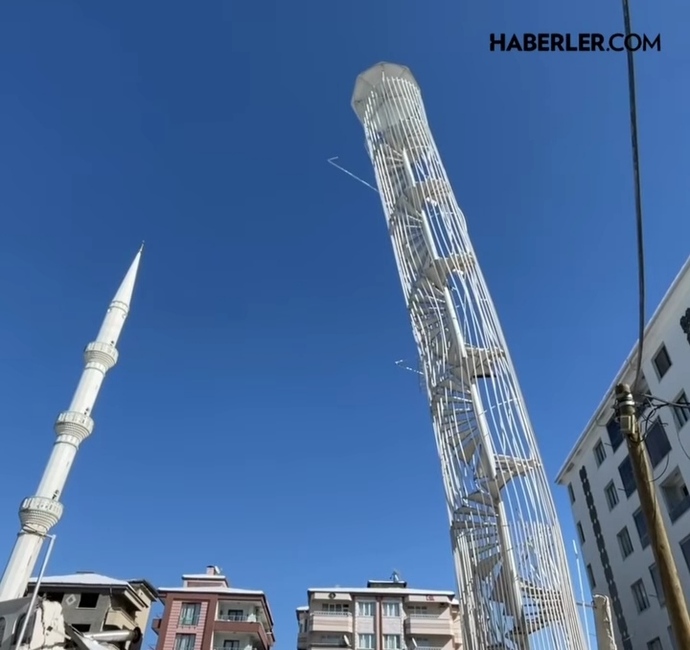 Depremin değil binanın öldürdüğünü gösteren bi görsel! İnşaat sektöründe nasıl bir denetim yıkımların önüne geçer?