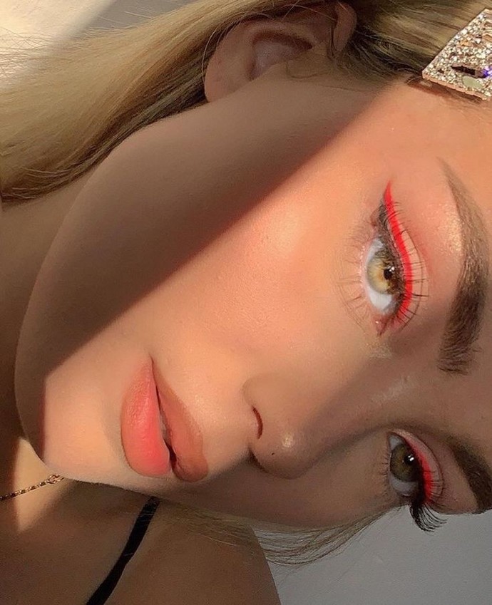 Renkli eyelineri günlük hayatta kullanır mısınız?