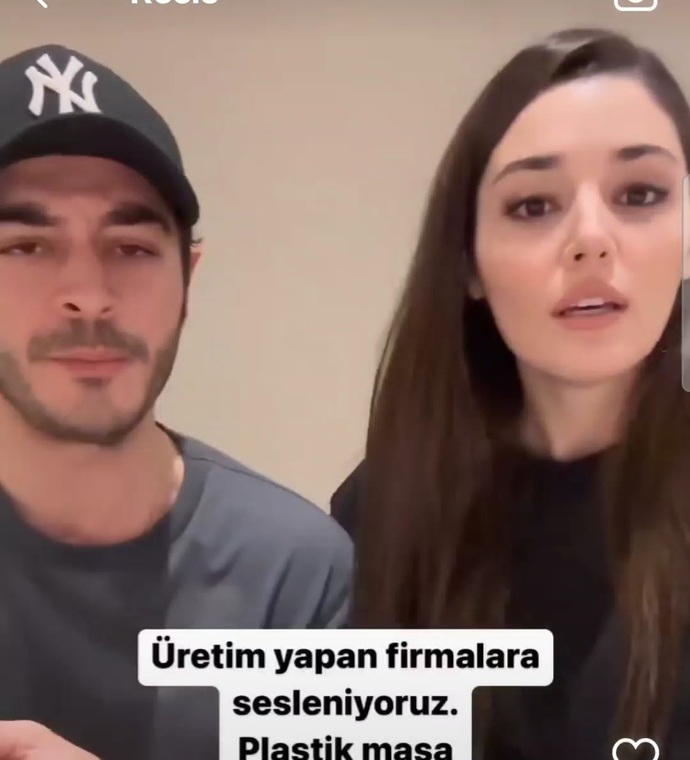 Yardımda bulunan Fahriye Evcen ve Hande Erçelin makyajlı olmaları sizce doğru mu?