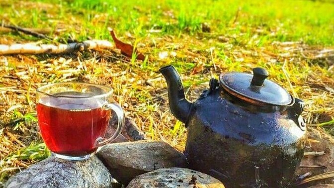 Çay dediğin demli mi içilir?