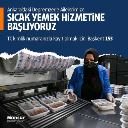 Ankarada yaşayan depremzedelere belediye sıcak yemek ve kahvaltı getiriyor. Çevrenizde depremzede var mı?