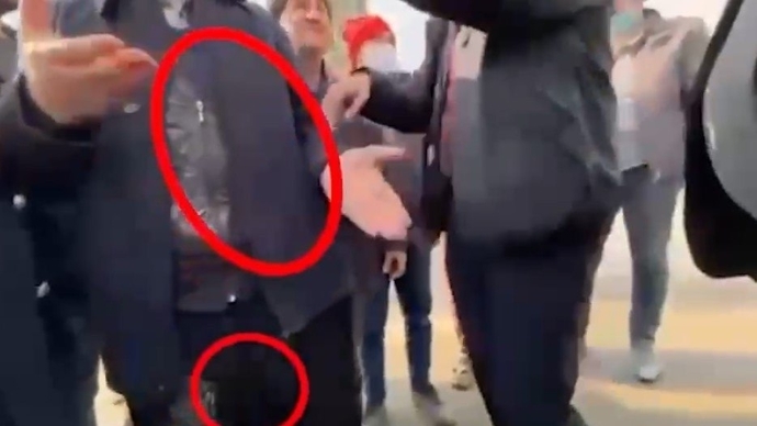 Ali Babacanın korumaları depremzedeleri tekmeledi, 6lı masanın demokrasi anlayışı budur diyebilir miyiz?