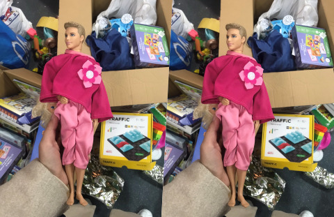 Depremzede çocuklara gönderilen pembe kıyafetli erkek oyuncağını çöpe atan kadın! Bunun kafası normal mi?