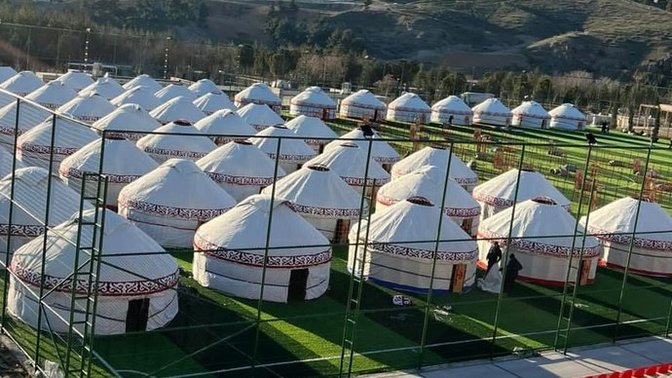 2 binden fazla yardım tırı gitti ama yardım gelmiyor diye sürekli haberler çıkıyor ne düşünüyorsun?