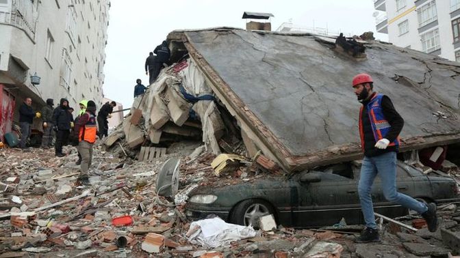 Deprem bölgesinde olduğunuzu bile bile bulunduğunuz şehirde yaşamaya devam eder misiniz?