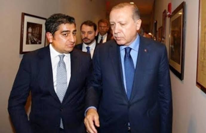 Deniz Akkaya, Haluk Levent için "duruşsuzluk böyle bir şey, saklayacak bir şeyi olmayan dik durur" demiş. Ne düşünüyorsunuz?