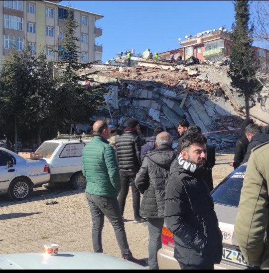 Artçı Depremler?