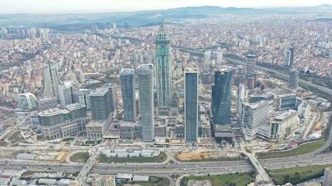 İstanbul'da 93 okul deprem riski için boşaltılacak. Okulların açılmasına bir gün kala taşınma işleri yetişecek mi?