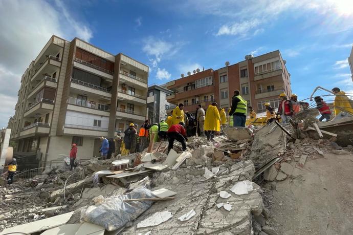 Depremde can kaybı 40.642 kişiye ulaştı. Sizce bu sayı daha ne kadar artacak?