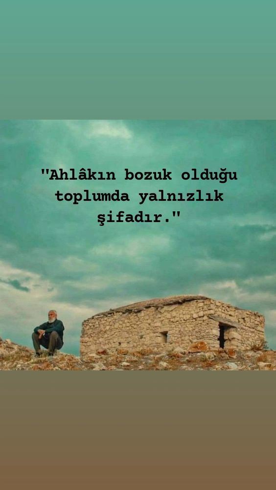 Yalnızlığa kaçayım mı ؟