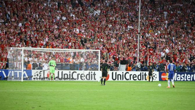 Futbol müsabakasında düdükten önce penaltı atılırsa ne olur?
