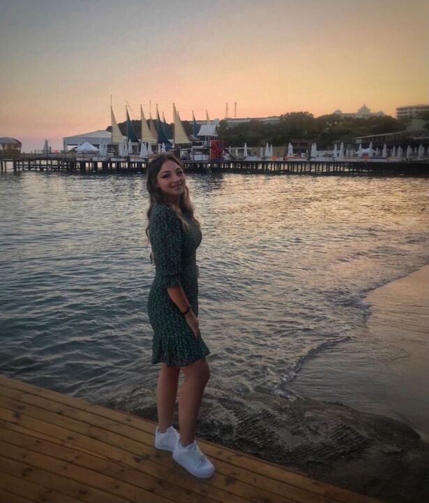 Bu fotoğraflarımı Instagramda paylaşmak istiyorum, bu zamanda yanlış olur mu?