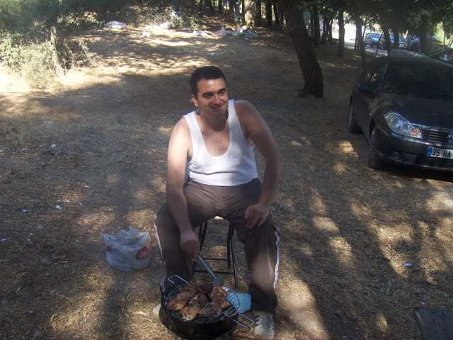 Yemek yapmasını bilen erkekler bir adım önde midir?