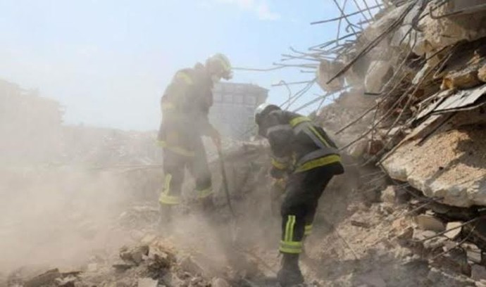 Kahramanmaraşa acılarımız Çok büyük İnan insan ne kadar acılar içinde bilemeyiz siz ne düşünürdünüz?