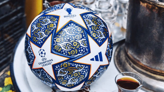 İstanbul'da oynanacak UEFA finali için tasarlanan topu beğendiniz mi?