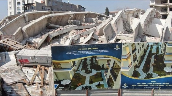 Satılık ev fiyatları düşer mi?