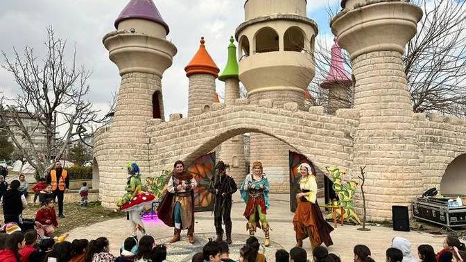 Samsun Devlet Opera ve Balesi depremzede çocuklar için opera sergiledi! Çocukları sevindiren destekler çoğalmalı mı?