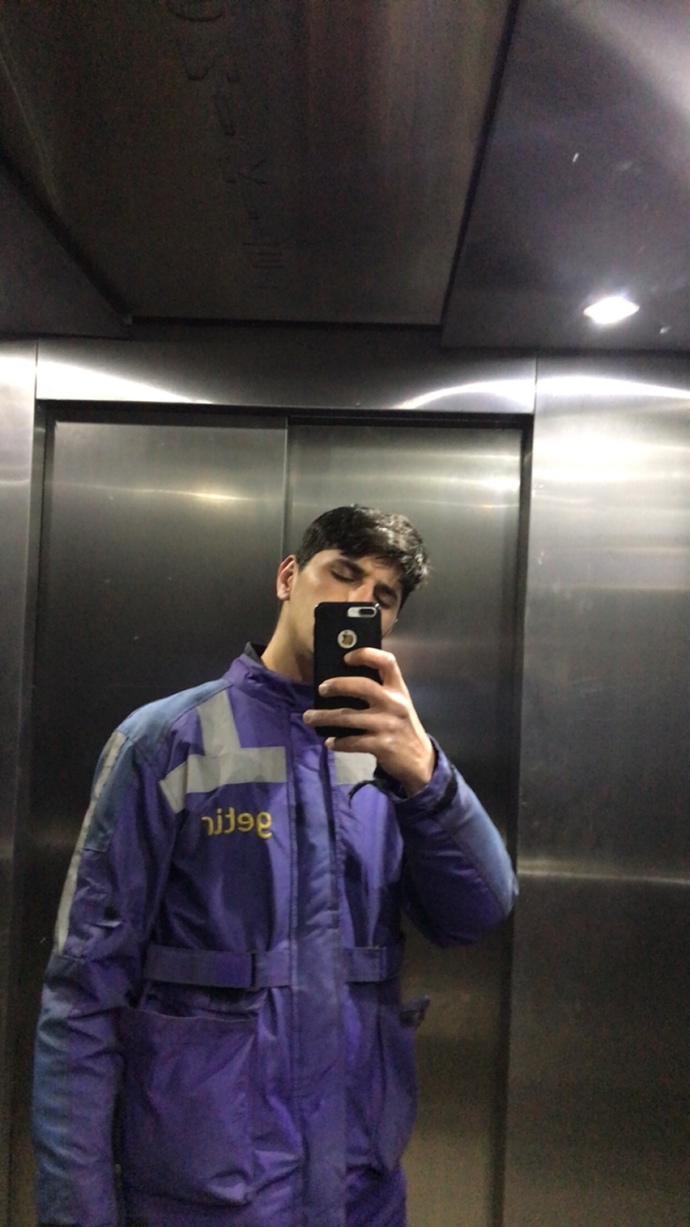 Mutluluk isteyen var mı?