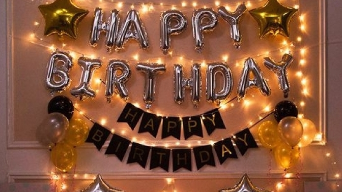 Doğum günü partim var hadi şarkılar paylaşında kutluyalım olur mu 🥳?