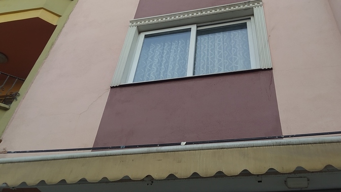 Sizce bu çatlak riskli mi?