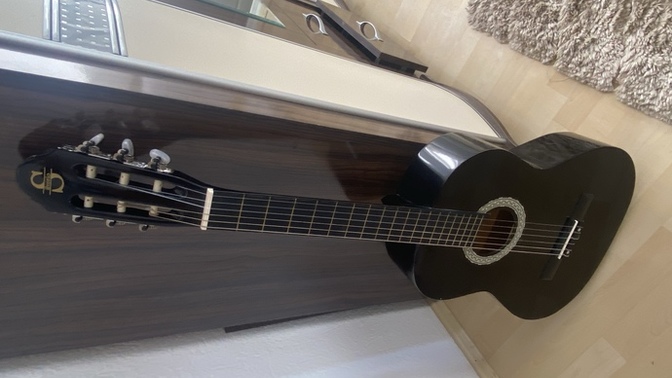 3 sene önce aldığım gitarımı satacağım, ne kadar eder?