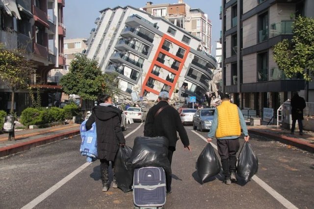 Yaşadığımız depremler nedeni ile ruhsal travma yaşıyor musunuz?