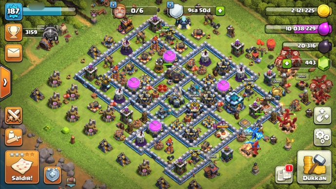 Clash of Clans oynayan var mı, seviyor musunuz? Oynayanlar hesabının fotoğrafı atar mı :D?