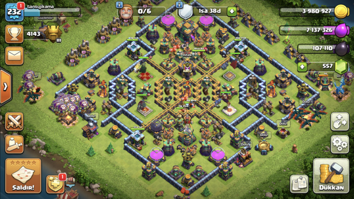 Clash of Clans oynayan var mı, seviyor musunuz? Oynayanlar hesabının fotoğrafı atar mı :D?