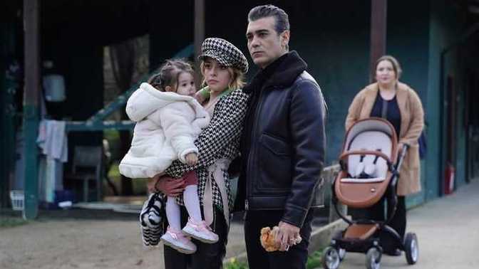 Babamın başka kadından kızı olduğunu öğrendik. Ona sahip çıkmamız doğru olur mu?
