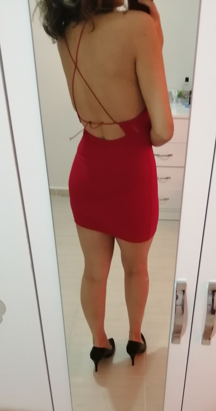 Bu elbise güzel duruyor mu?