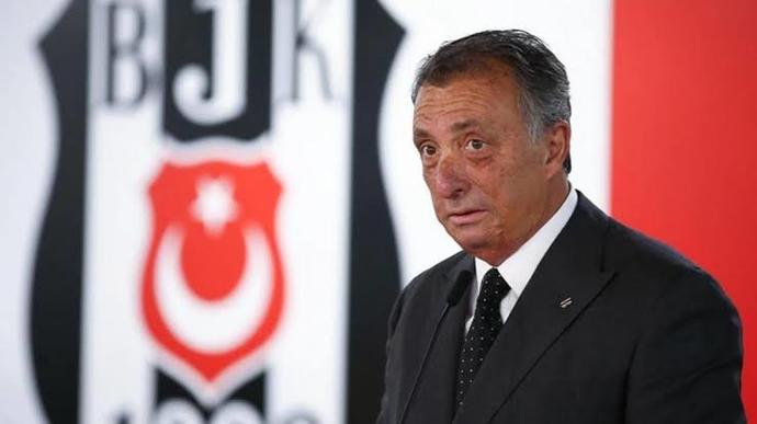 Beşiktaş Başkanı Ahmet Nur Çebi, ligde şampiyonu play-offlar belirlesin dedi. Sizce kalan maçlar nasıl oynatılmalı?