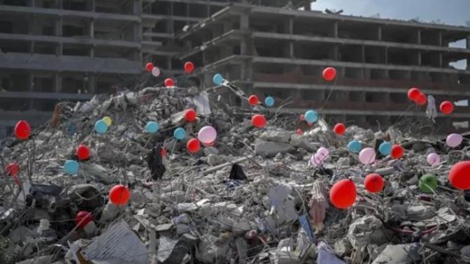 Deprem travması yaşayanlara nasıl yaklaşılmalı, hangi sorular asla sorulmamalı?