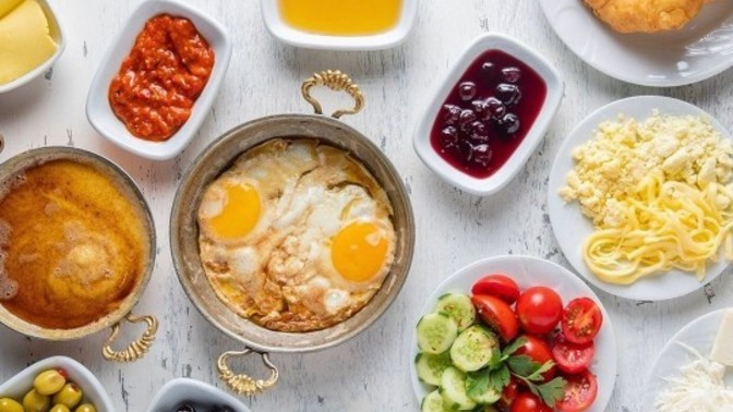Hangi üye ile kahvaltı keyifli olur?
