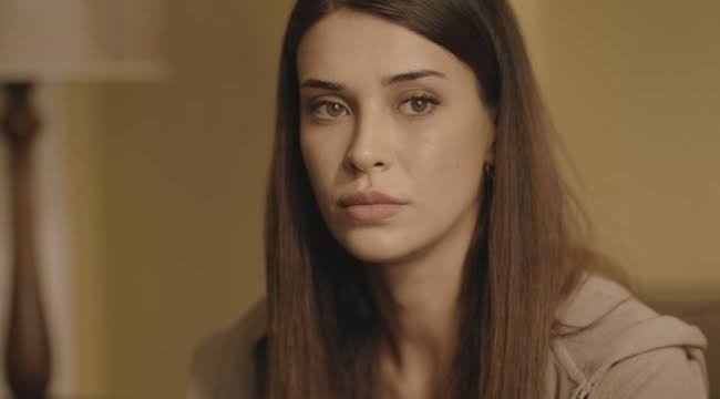 Dizi, film oyuncularına aşık olmak? Başına gelen oldu mu?