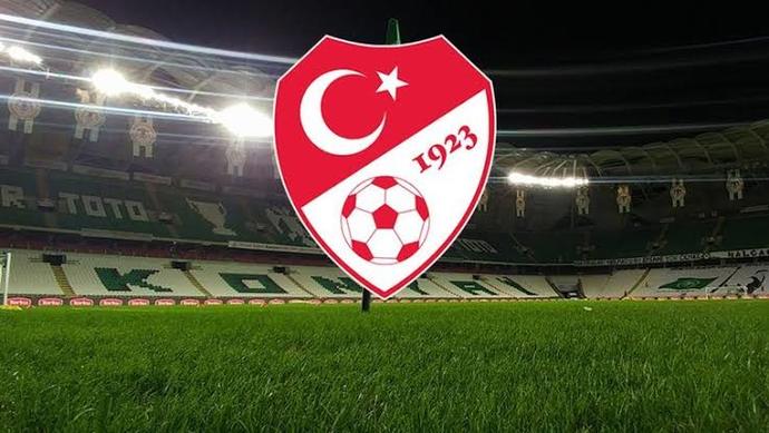 TFF, Kulüpler Birliğini Seyircisiz lig konusunu görüşmek için toplantıya davet etti. Sizce maçlar nasıl oynanmalı?