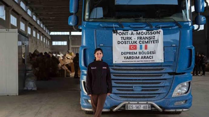 Günümüzde toplum dayanışmasının yüzü olan, iş ve davranışlarıyla topluma ilham veren ‘Yılın Kadını’ hangisi?