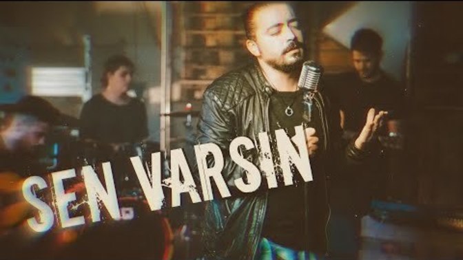 Sevgiliniz olursa paylaşacağınız şarkı var mı?