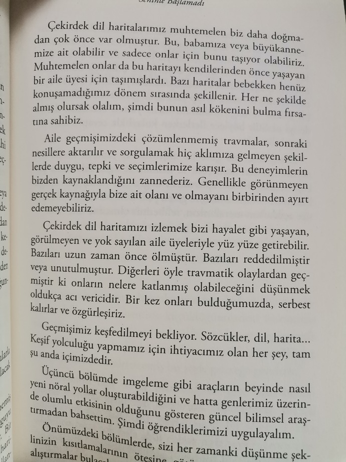Hatay yolunda lastik patlatı, lastikçi bekliyoruz, sen ne yapıyorsun?