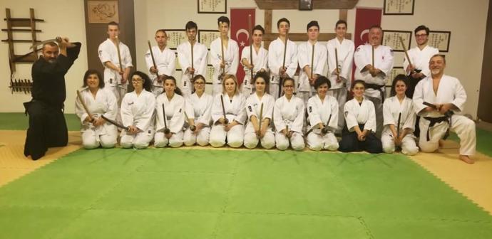 Savunma sporları hakkında bilgisi olan var mı?
