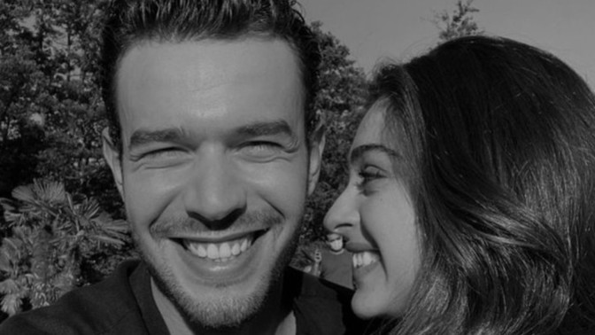 Kadınlar kendilerini güldüren erkeklerden mi hoşlanır yoksa hoşlandıkları erkeğe mi gülerler?
