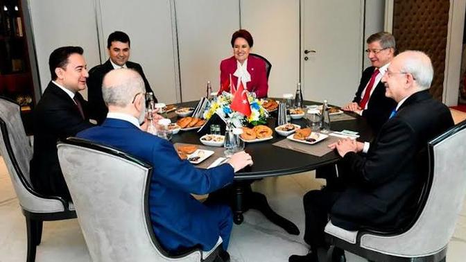 İyi Parti 6'lı masadan ayrılık sinyali verdi. Şimdi ne olacak?